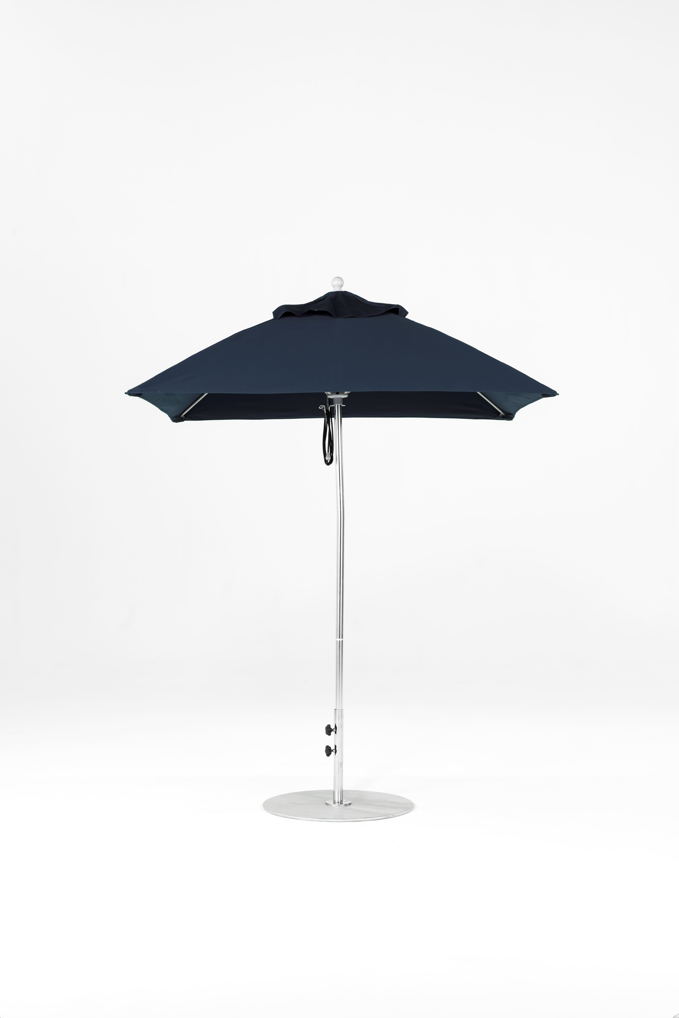 454FM-SQ-R175 Captain Navy-Brushed Silver