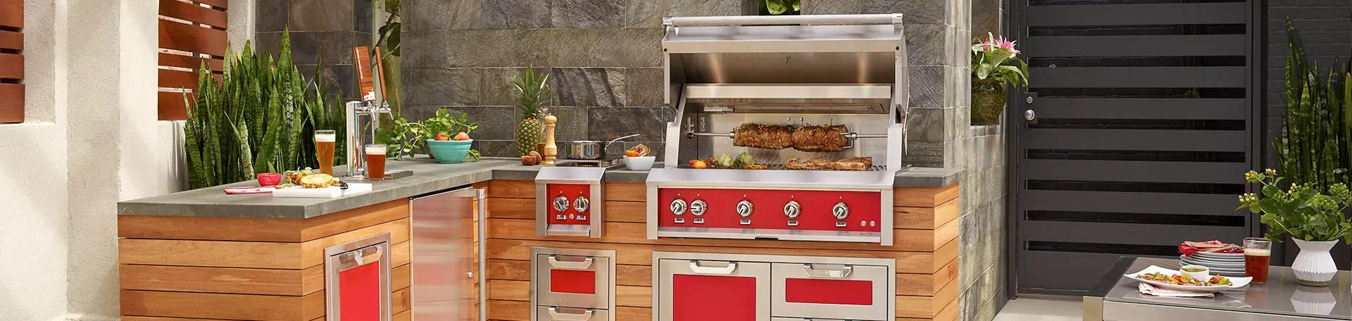 BBQ Grills & Smokers