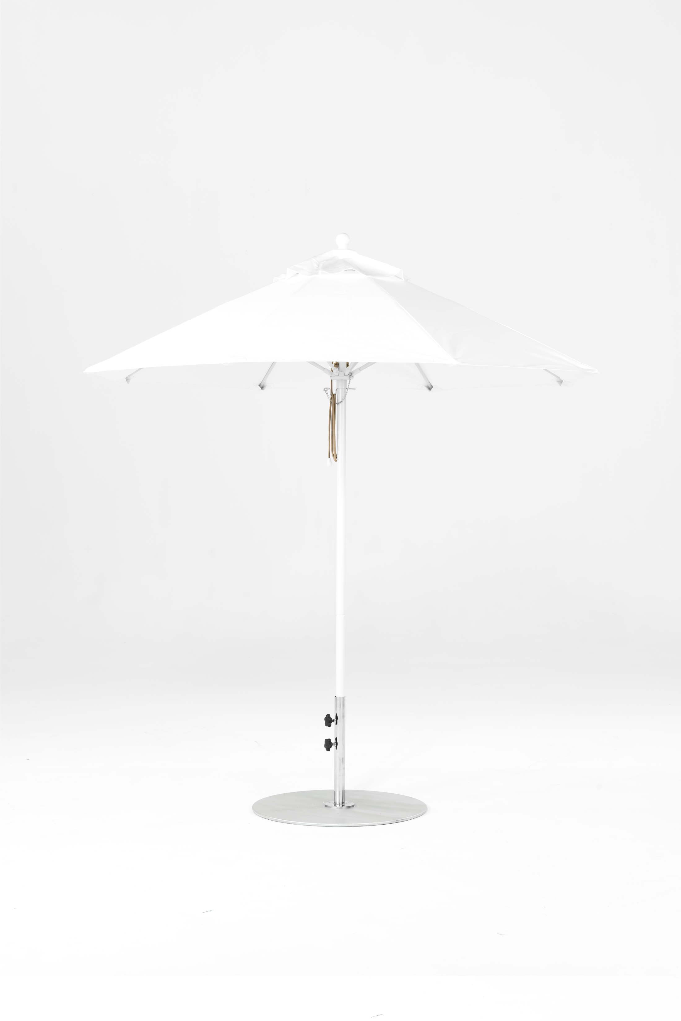845FM-R099 White-Alpine White