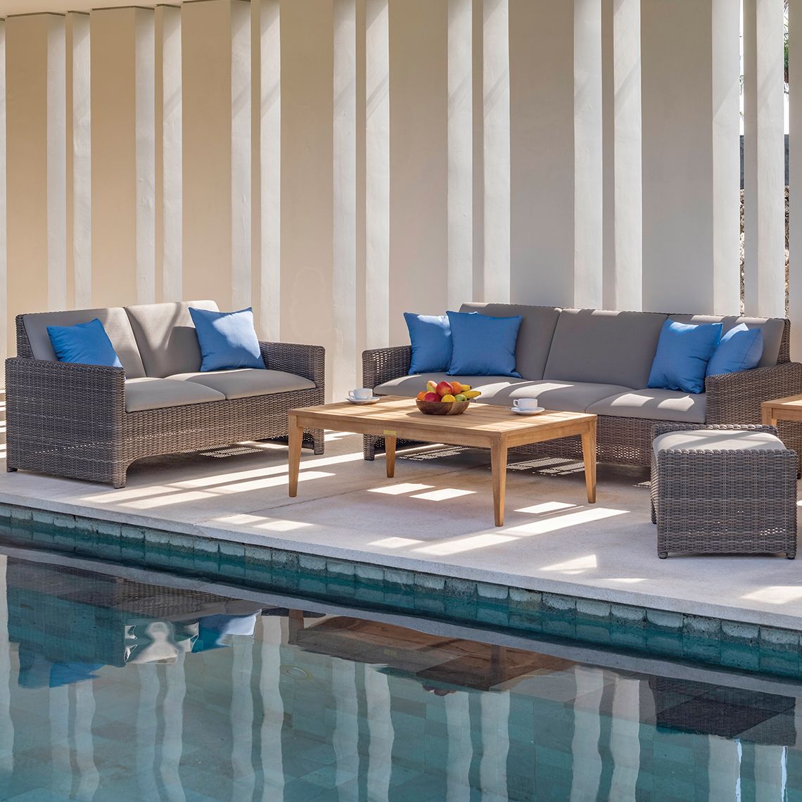 Kingsley Bate Milano Settee